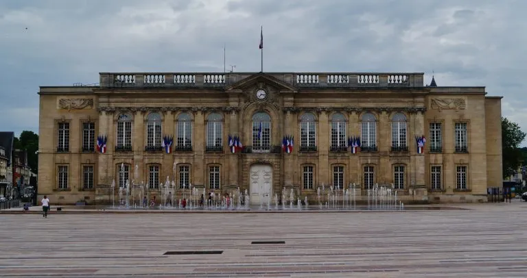 Beauvais (60000)